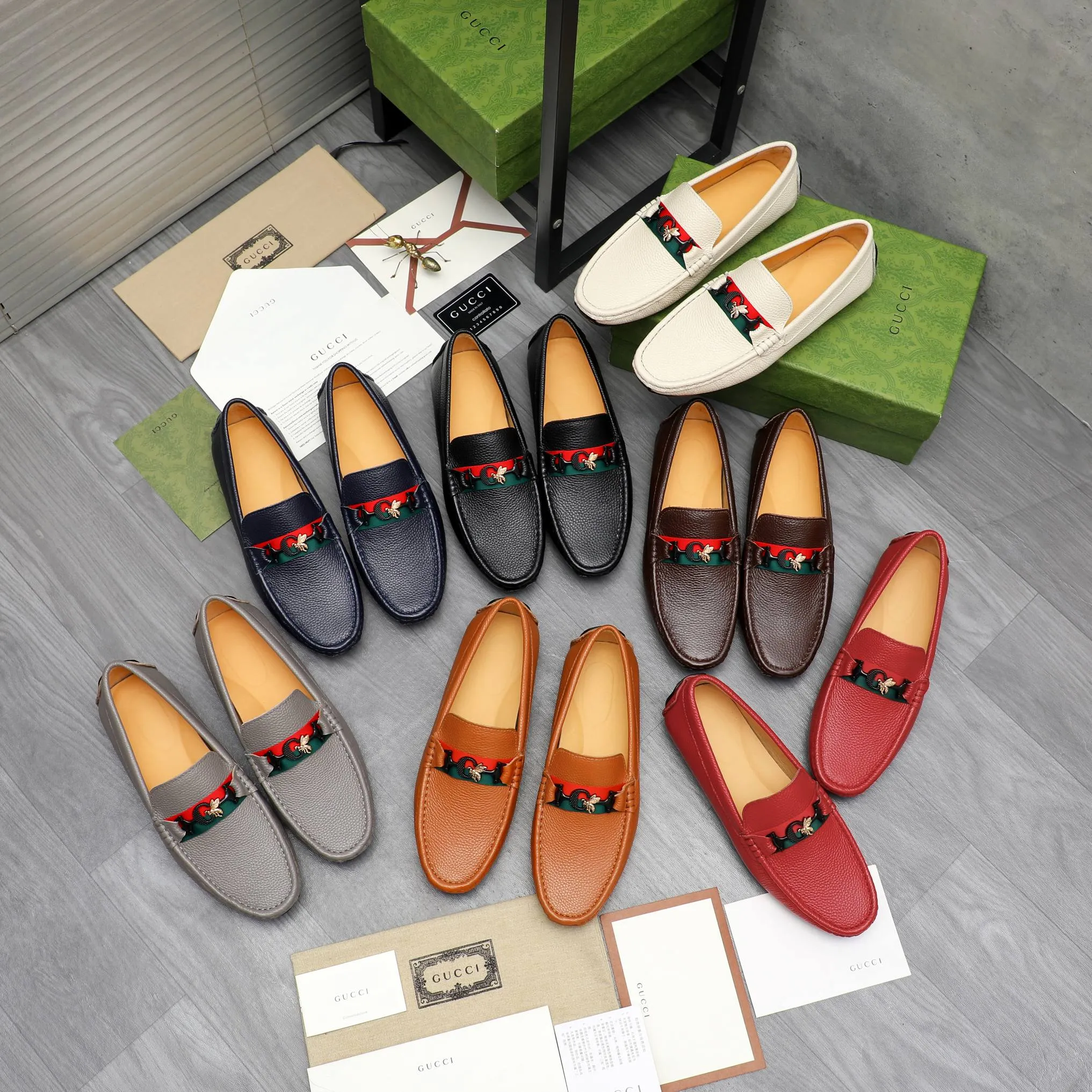 Men's shoes 💰360 Product trademark: GUCCI "Gucci" casual slip-on men's shoes Regular size: 38-45 Product materials: Selected pebbled cowhide upper, pigskin lining, rubber outsole